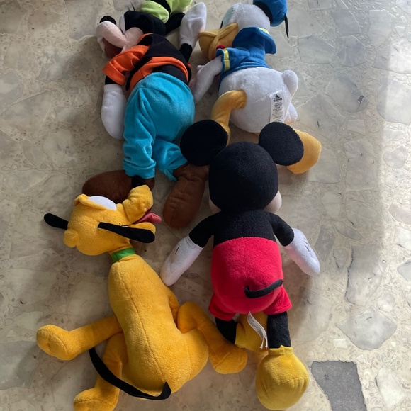 Disney Plush Set of 4 – Mickey Mouse, Donald Duck, Goofy & Pluto - Picture 4 of 4